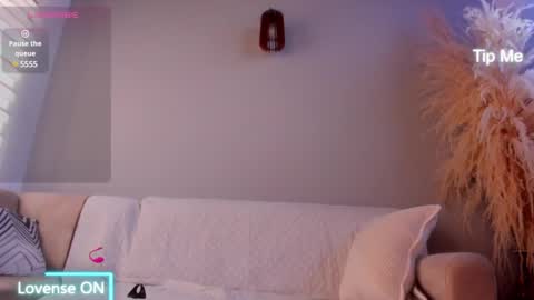 Snapshot of neo_dimou chatting on January 14, 11:31 am Jordan online show from January 14, 11:31 am