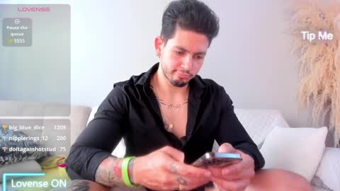 Snapshot of neo_dimou chatting on January 30, 1:53 pm Jordan online show from January 30, 1:53 pm