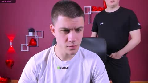 neo_raze_ online show from February 18, 8:38 pm