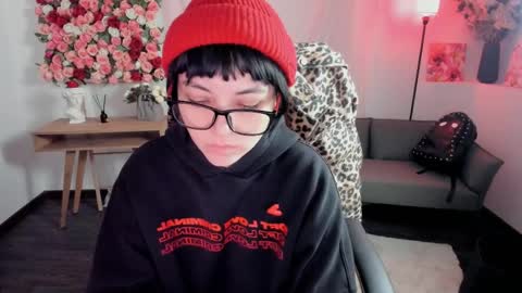 Neo Geisha online show from April 4, 7:00 pm