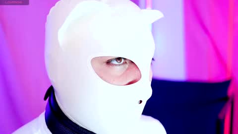Snapshot of neonaesthetrix chatting on February 19, 4:22 pm Neon Aesthetrix online show from February 19, 4:22 pm