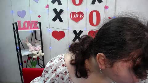 NeonilaLisova online show from October 12, 5:39 am