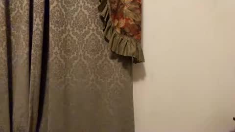 Snapshot of nepa420 chatting on January 29, 11:41 am Versatile online show from January 29, 11:41 am