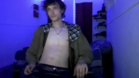 Snapshot of nephew_p chatting on May 28, 1:58 am nephew_p online show from May 28, 1:58 am