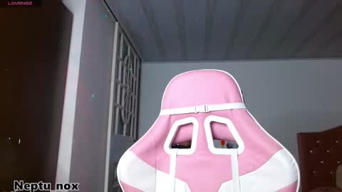 Neptu noxx online show from February 4, 2:17 am