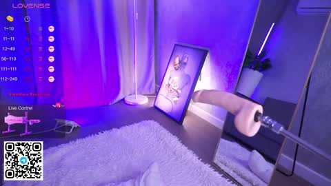 Snapshot of nerdy_freyua chatting on April 10, 6:29 am Lina Liza Emily and Grace online show from April 10, 6:29 am