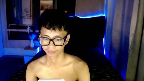 Ethan online show from May 31, 11:28 am
