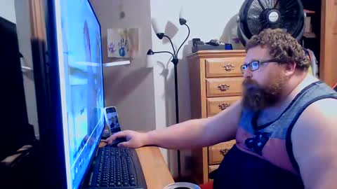 nerdychub4fun online show from December 17, 1:07 am