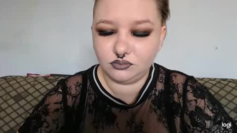 Snapshot of neriphine chatting on November 25, 8:58 am Neriphine online show from November 25, 8:58 am