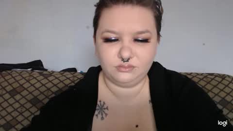 Snapshot of neriphine chatting on January 8, 8:05 am Neriphine online show from January 8, 8:05 am