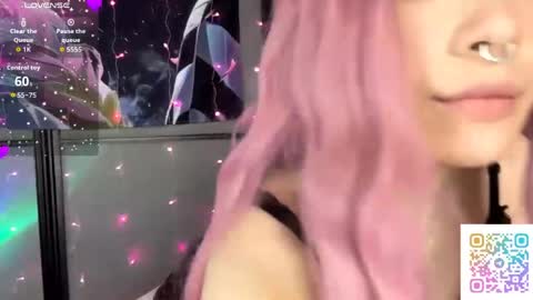 Lori online show from April 30, 1:17 pm