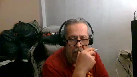 Snapshot of neron401 chatting on April 22, 2:14 am neron401 online show from April 22, 2:14 am