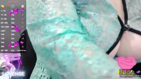 Snapshot of neslihan35 chatting on February 9, 4:33 pm neslihan online show from February 9, 4:33 pm