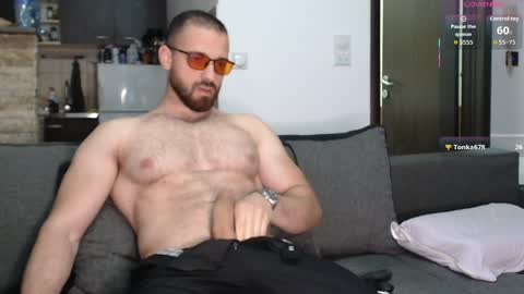 Snapshot of nestornaughty98 chatting on May 13, 9:44 pm nestornaughty98 online show from May 13, 9:44 pm