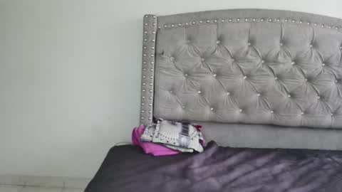 nesuko_kamado online show from October 25, 4:46 pm