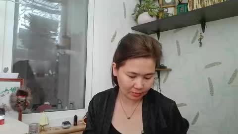 Nettie Allie online show from December 5, 8:23 am