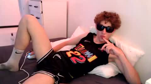 Snapshot of nevaldemar chatting on June 30, 6:09 pm nevaldemar online show from June 30, 6:09 pm