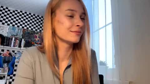 Snapshot of nevanadler chatting on February 24, 1:09 pm Nika online show from February 24, 1:09 pm