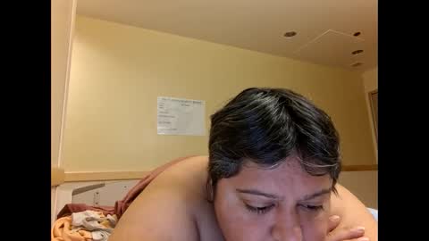 Snapshot of neverwiser chatting on October 8, 11:24 pm neverwiser online show from October 8, 11:24 pm