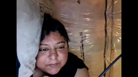 Snapshot of neverwiser chatting on October 17, 1:42 am neverwiser online show from October 17, 1:42 am