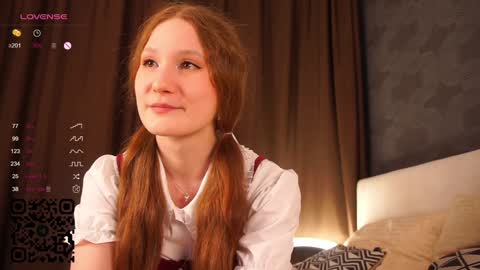 Snapshot of new_boobs chatting on December 12, 1:39 pm Maria 3 online show from December 12, 1:39 pm