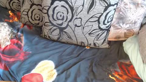 Lilly  online show from April 6, 4:46 am