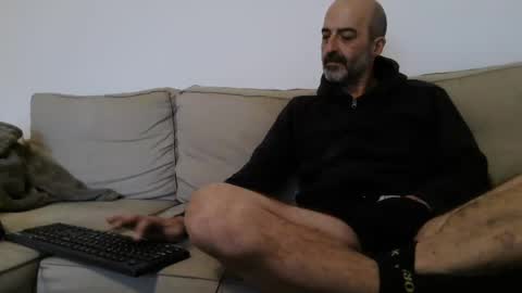 Snapshot of new_simi_74 chatting on December 8, 2:19 pm simi online show from December 8, 2:19 pm
