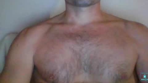 Snapshot of newtyguy90 chatting on December 2, 8:22 pm newtyguy90 online show from December 2, 8:22 pm