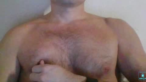 Snapshot of newtyguy90 chatting on January 3, 3:12 pm newtyguy90 online show from January 3, 3:12 pm