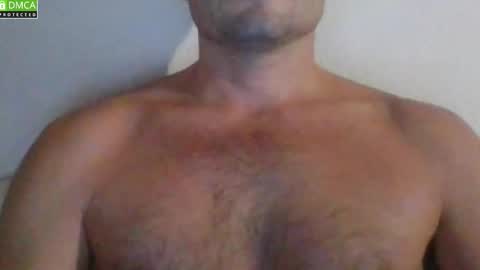 Snapshot of newtyguy90 chatting on October 12, 7:07 am newtyguy90 online show from October 12, 7:07 am