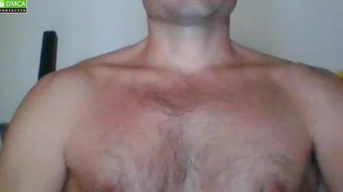 Snapshot of newtyguy90 chatting on December 5, 10:57 am newtyguy90 online show from December 5, 10:57 am