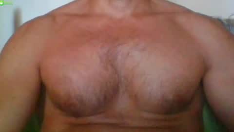 Snapshot of newtyguy90 chatting on June 24, 11:20 am newtyguy90 online show from June 24, 11:20 am