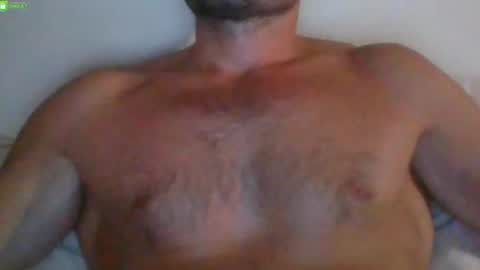 Snapshot of newtyguy90 chatting on July 1, 9:25 pm newtyguy90 online show from July 1, 9:25 pm
