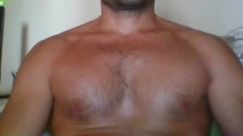 Snapshot of newtyguy90 chatting on July 18, 7:23 am newtyguy90 online show from July 18, 7:23 am