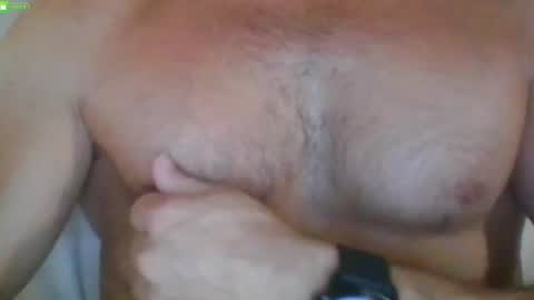 Snapshot of newtyguy90 chatting on July 24, 6:00 am newtyguy90 online show from July 24, 6:00 am