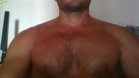 Snapshot of newtyguy90 chatting on July 28, 7:04 am newtyguy90 online show from July 28, 7:04 am