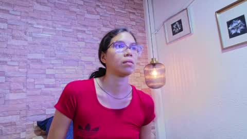 nextdoor_fantasy online show from April 15, 4:19 am