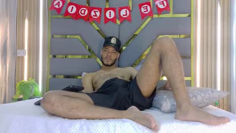 Snapshot of neytanmalcon chatting on February 13, 7:10 pm neytanmalcon online show from February 13, 7:10 pm