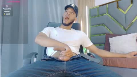 Snapshot of neytanmalcon chatting on February 25, 6:39 pm neytanmalcon online show from February 25, 6:39 pm