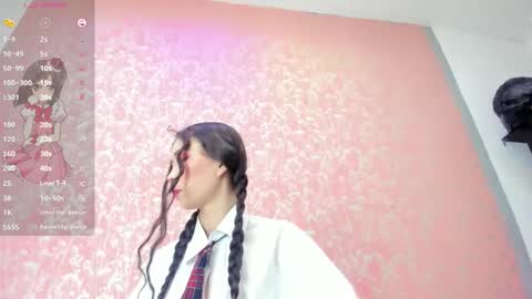 NEZUKO MITSURI online show from November 23, 4:40 pm