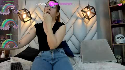 Snapshot of nezukokamado1_ chatting on February 4, 7:44 pm Milena online show from February 4, 7:44 pm