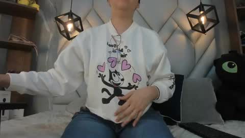 Snapshot of nezukokamado1_ chatting on March 11, 7:47 pm Milena online show from March 11, 7:47 pm