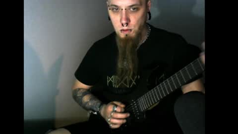 Snapshot of nezvers chatting on March 7, 3:08 am YouPick online show from March 7, 3:08 am