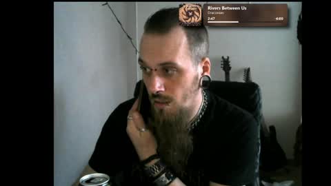 Snapshot of nezvers chatting on April 17, 4:43 pm YouPick online show from April 17, 4:43 pm
