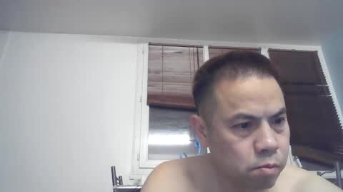 nguyen7788789 online show from December 4, 6:12 am