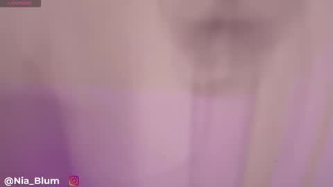 Nia Blum online show from January 7, 1:13 pm