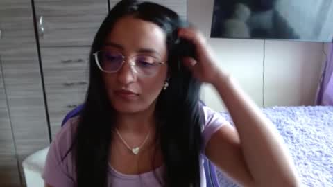 Snapshot of nia_cop chatting on January 8, 9:12 pm Dani online show from January 8, 9:12 pm