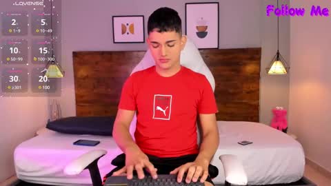 Niall  online show from February 11, 1:20 pm