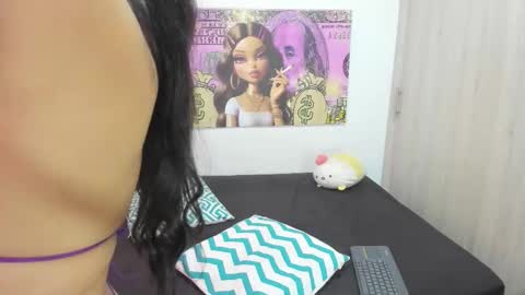  Nia  online show from November 24, 3:56 pm