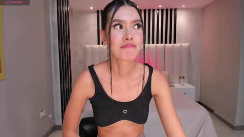 Call me Nia  online show from February 25, 1:52 am